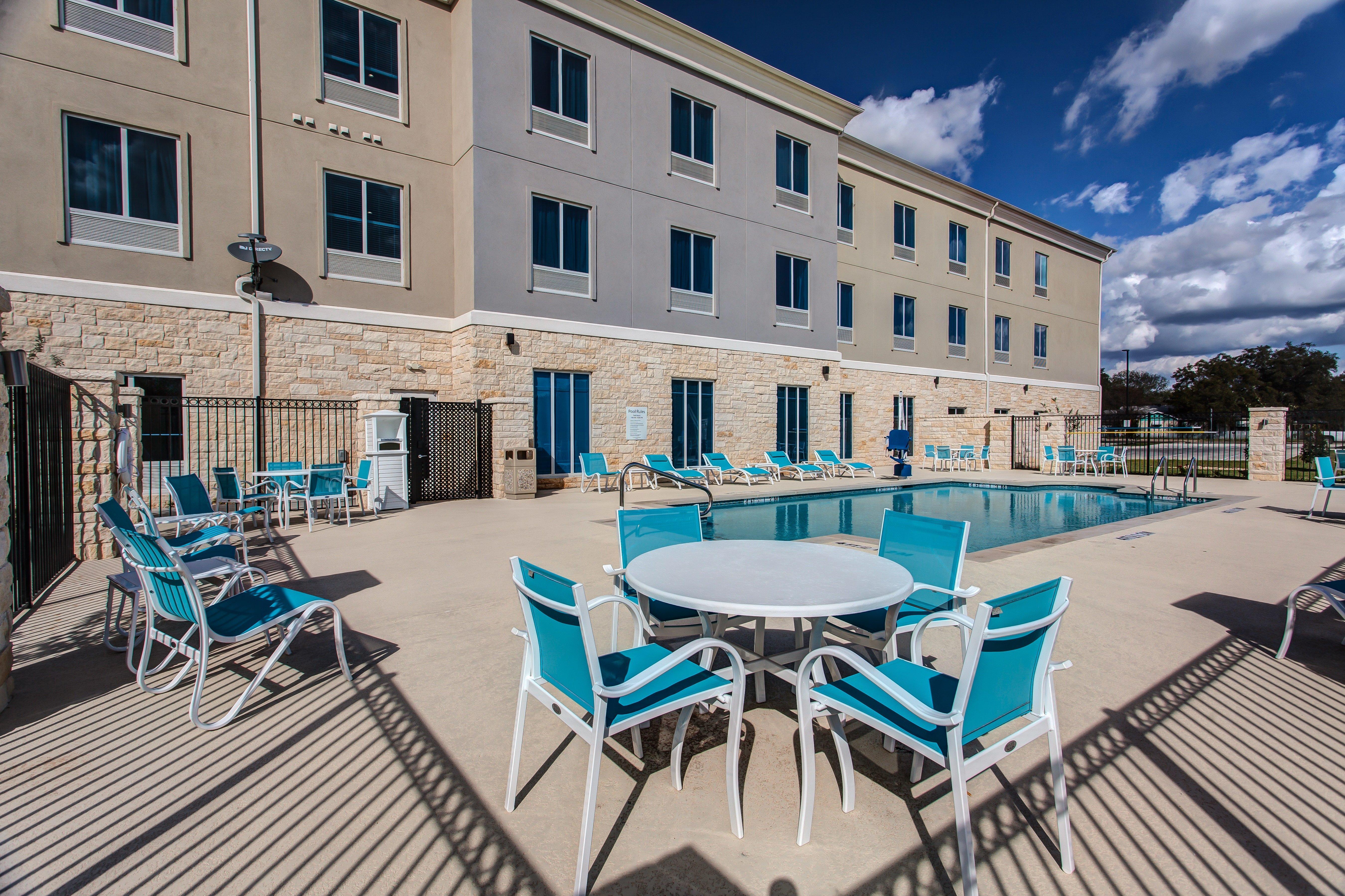 Holiday Inn Express & Suites Gatesville - N. Ft Hood By Ihg Ngoại thất bức ảnh